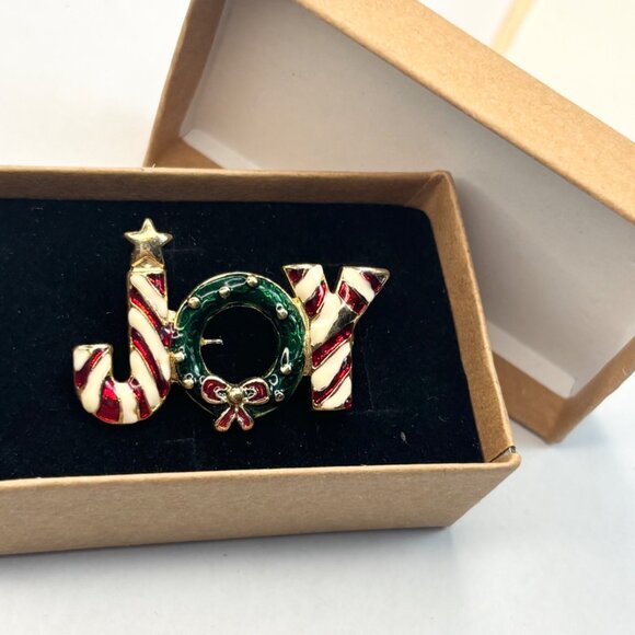 Christmas Joy Brooch Pin Candy Cane & Wreath Design With Box - Picture 4 of 4